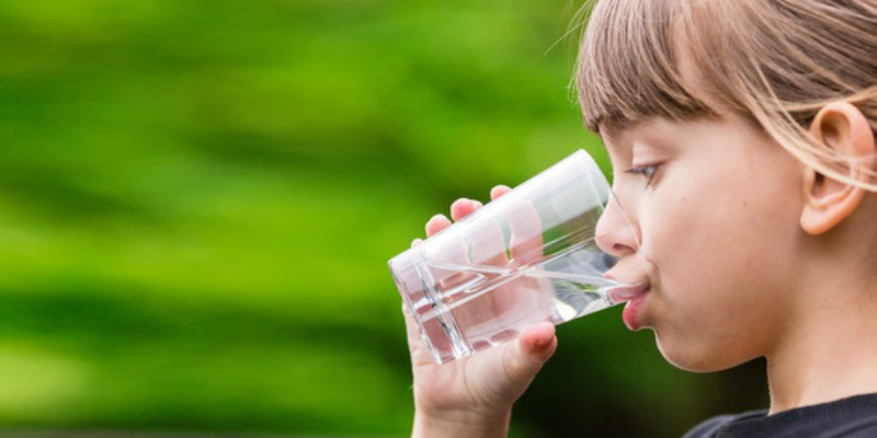 How Much Water Should Your Child Drink Everyday? – Relaxbottles